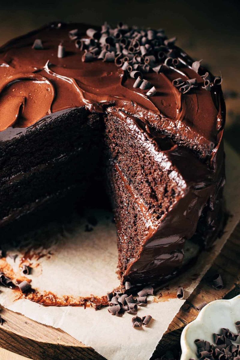 Rich Chocolate Fudge Cake
