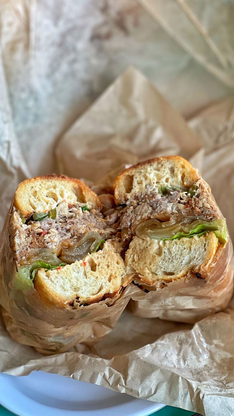 Paseo Caribbean Food (Seattle, Washington)