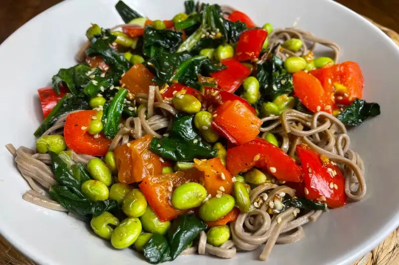Edamame and Spinach Stir-Fry
