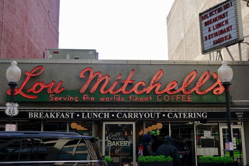 Illinois: Lou Mitchell's