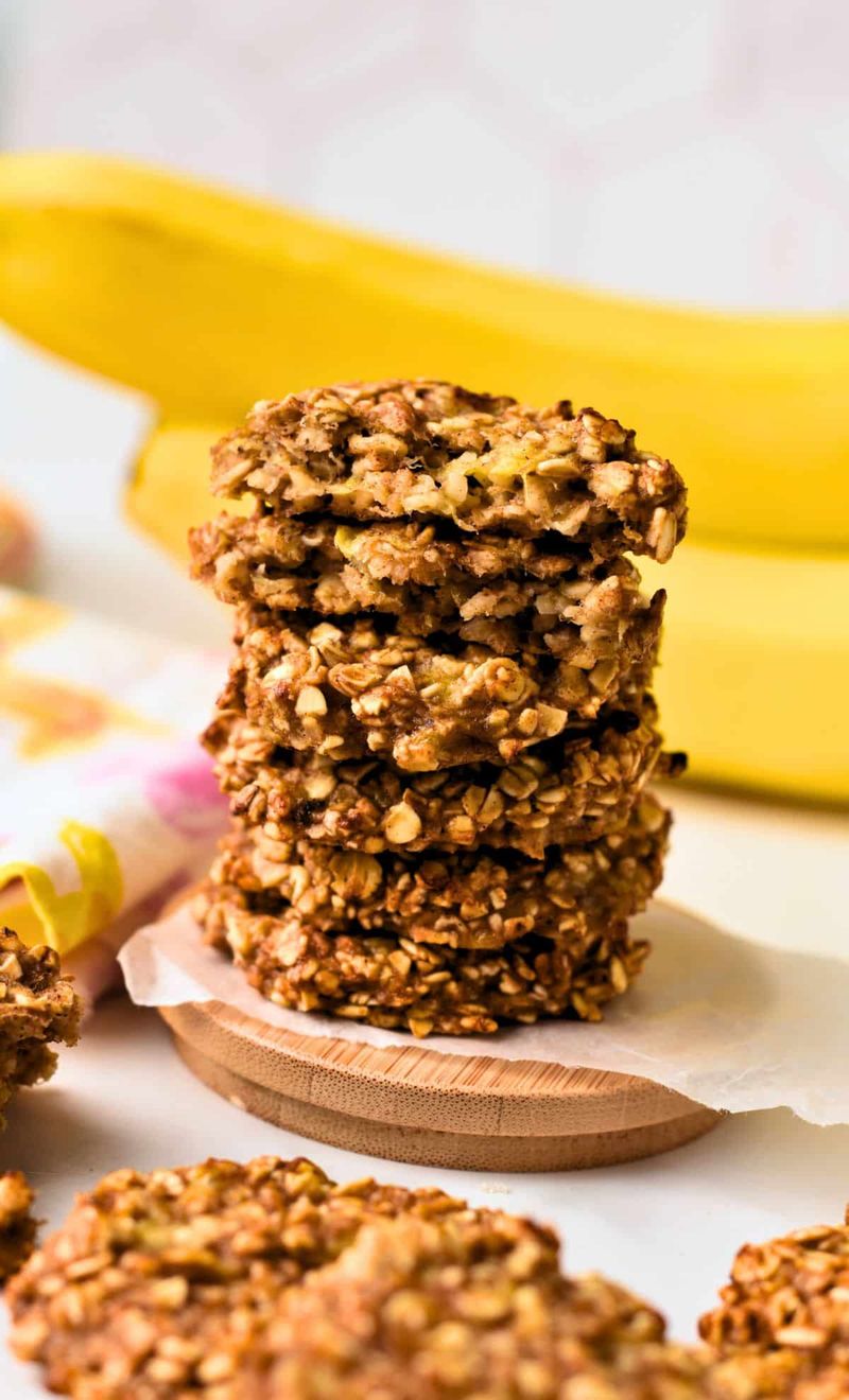 Two-Ingredient Banana Oat Cookies