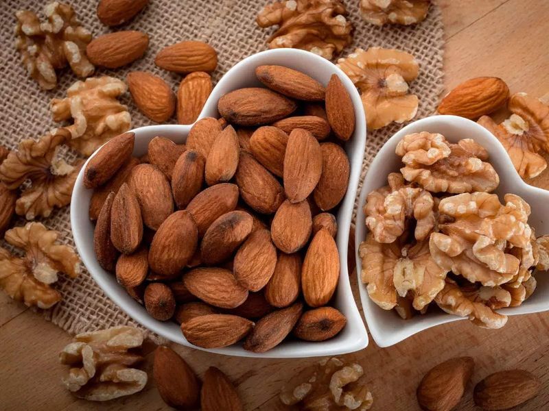 Nuts (Almonds, Walnuts)