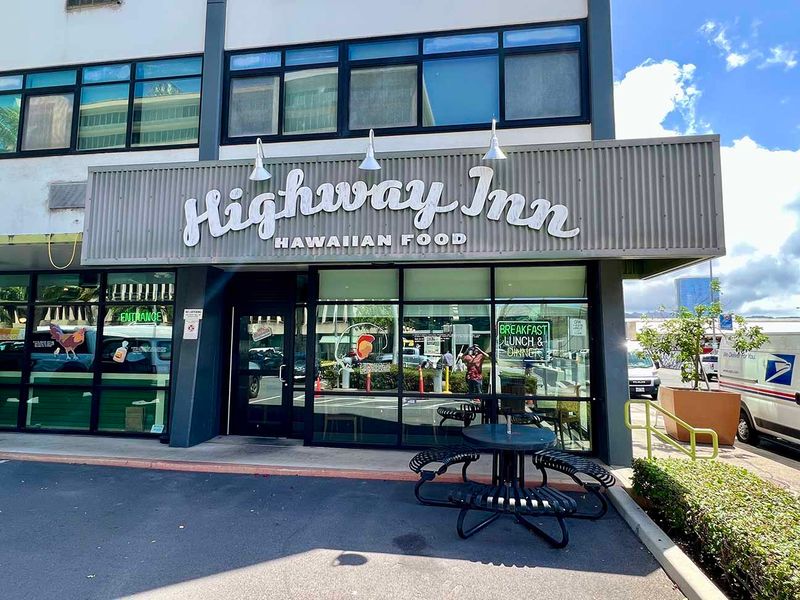 Highway Inn – Waipahu & Honolulu, Oahu
