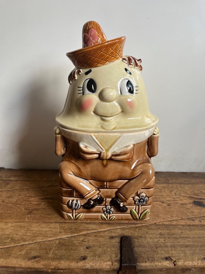 Metlox Humpty Dumpty Cookie Jar