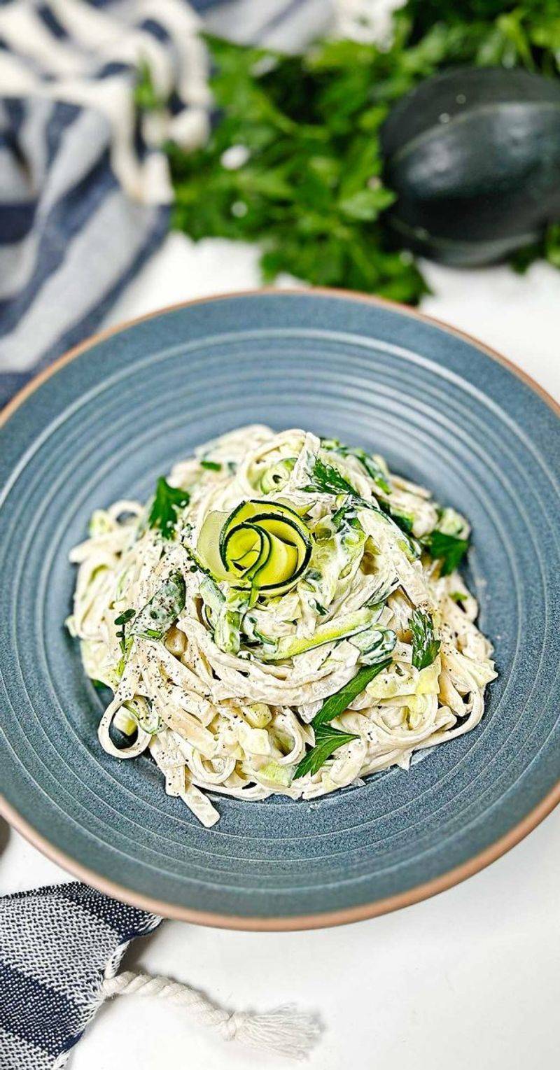 Zucchini Noodle Alfredo