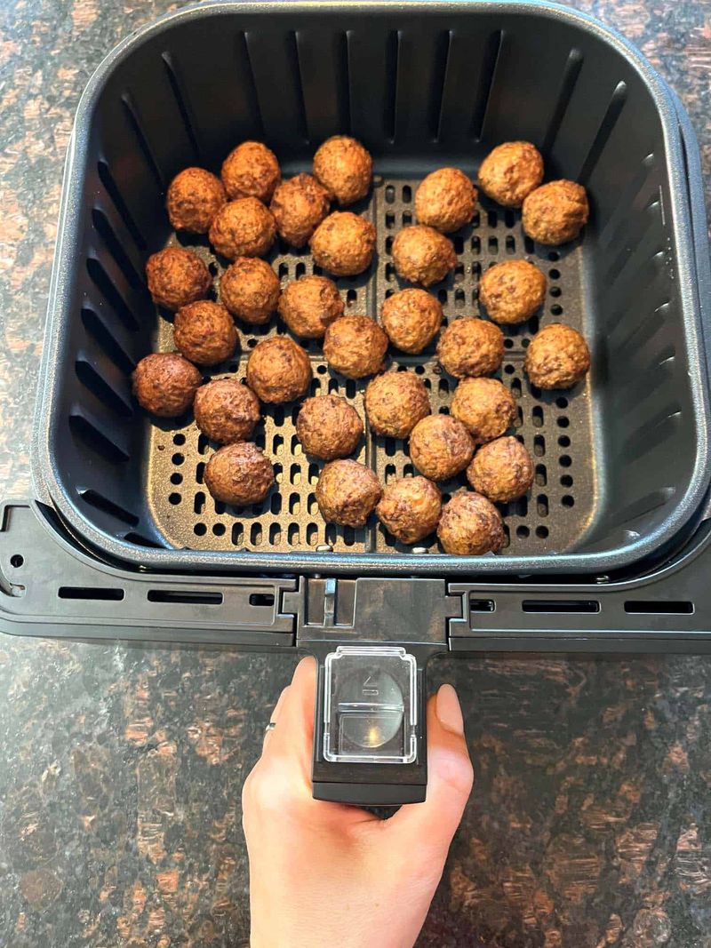 Earth Grown Vegan Meatballs