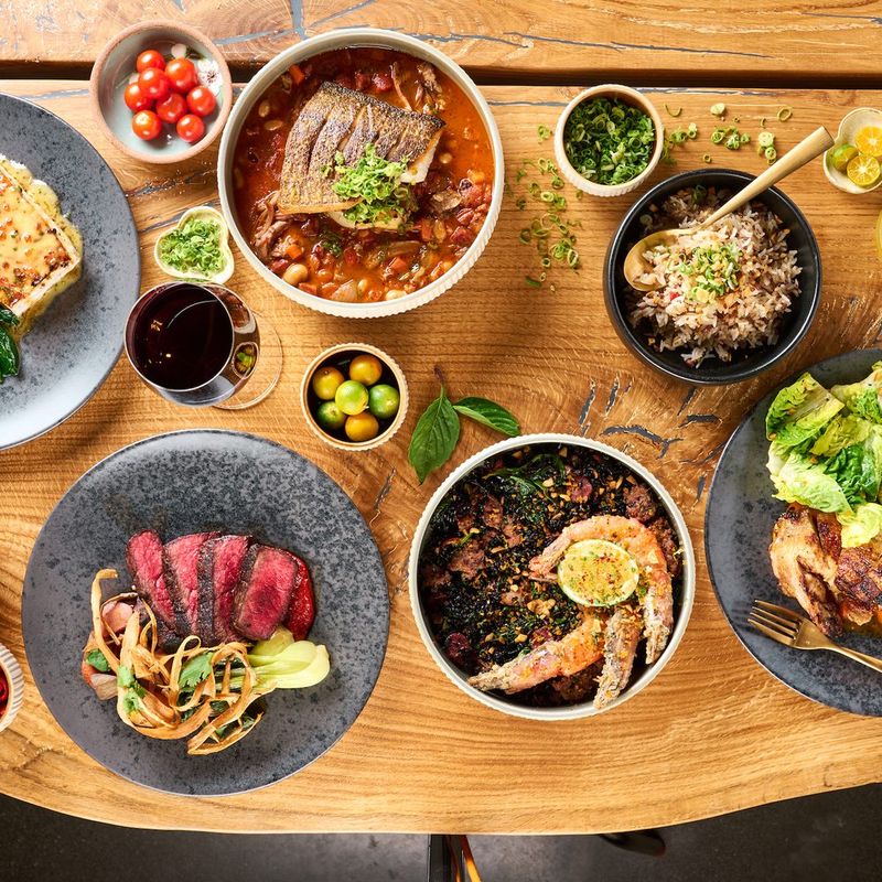 Helena’s Hawaiian Food (Honolulu, Hawaii)
