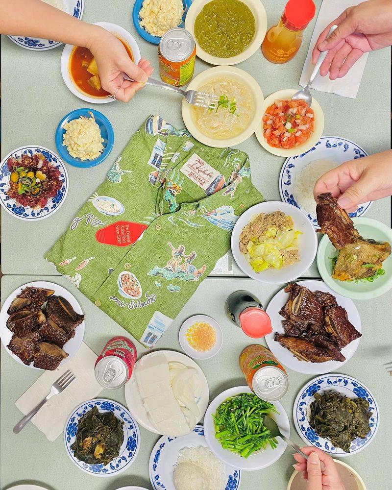 Helena’s Hawaiian Food