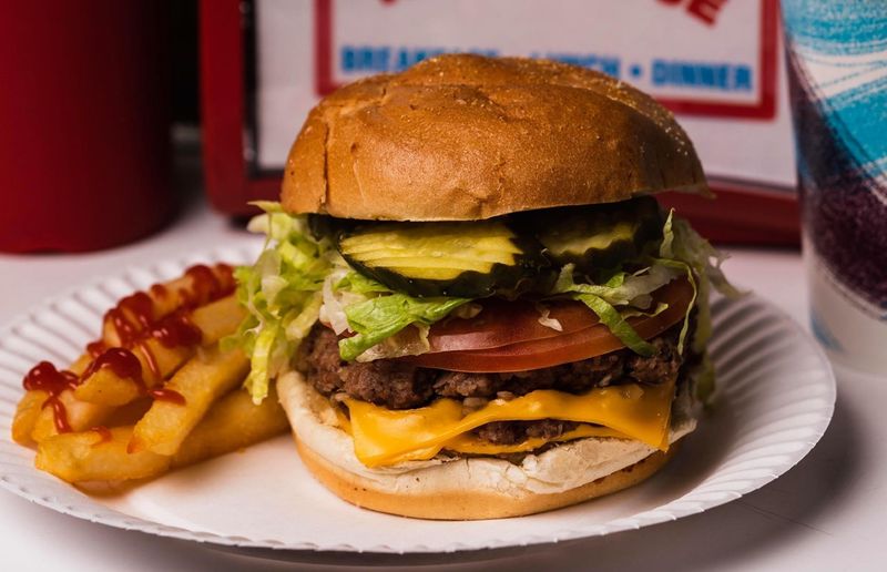 Bacon Cheeseburger at CJ’s Butcher Boy Burgers (Russellville)