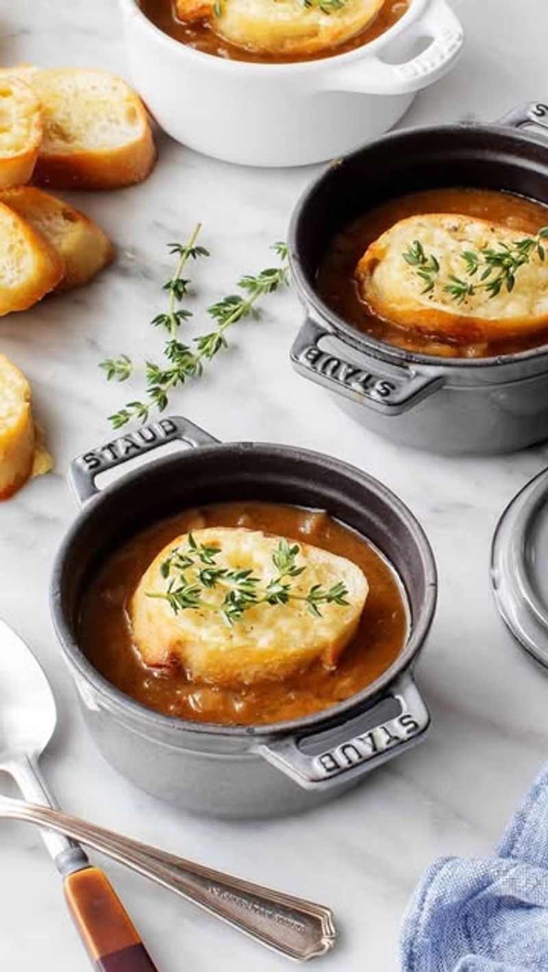 Vegetarian French Onion Soup