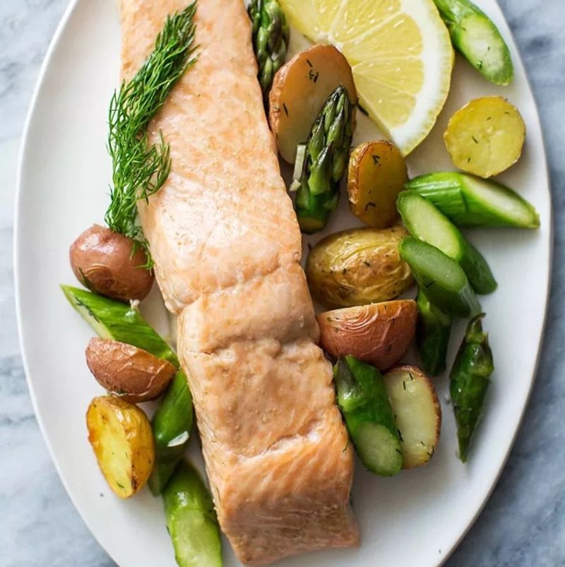 Baked Salmon with Asparagus