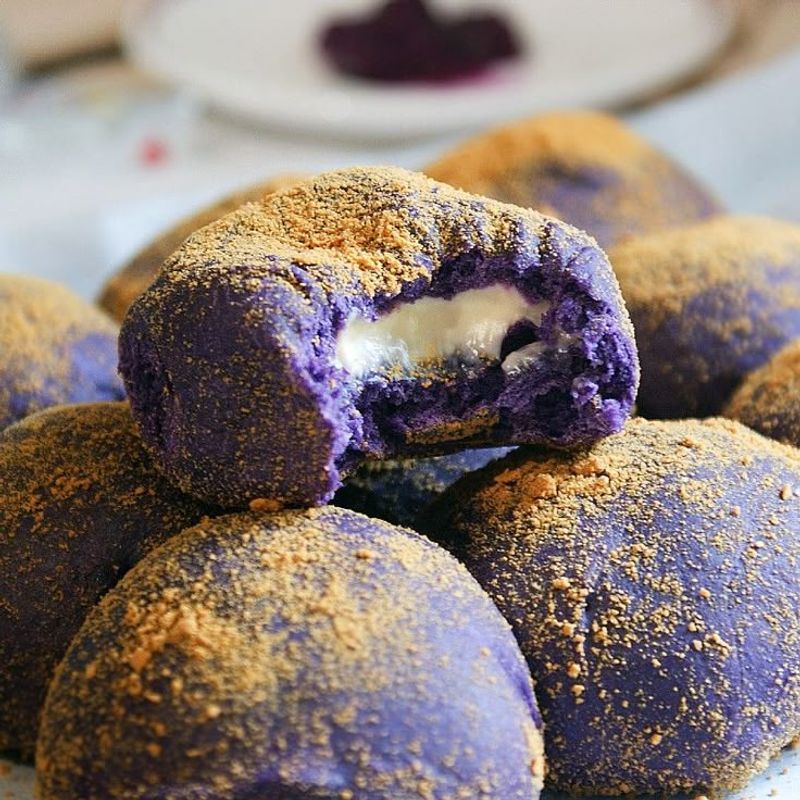 Ube and Cheese Pandesal