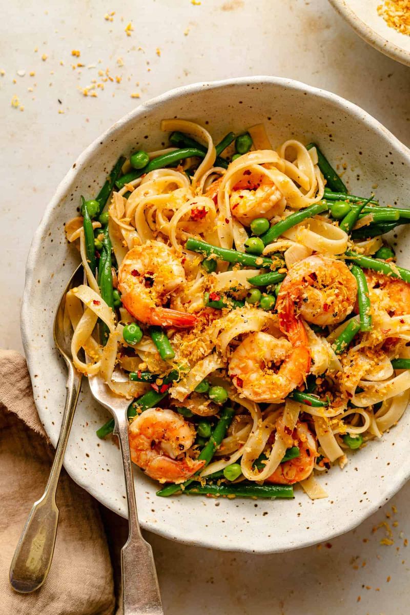 Lemon Garlic Shrimp Pasta