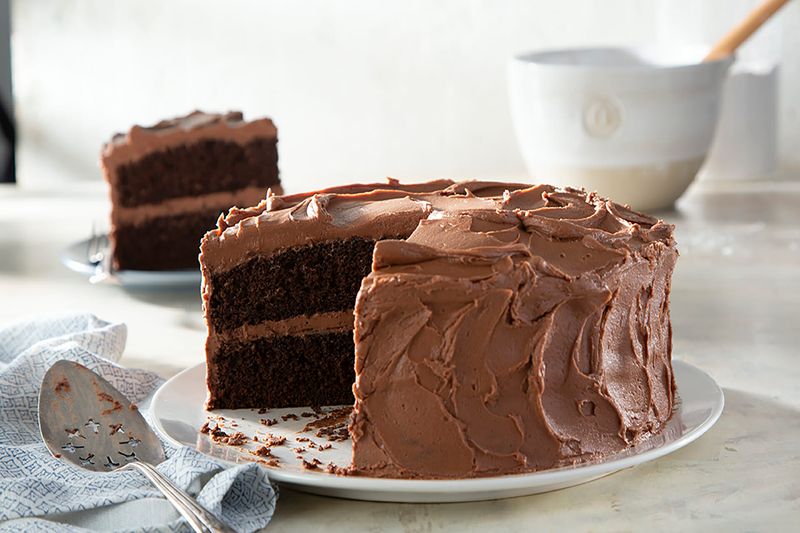 7. Skipping the Frosting Because “It’s Moist Enough”