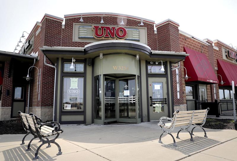 Uno Pizzeria & Grill (National Chain)
