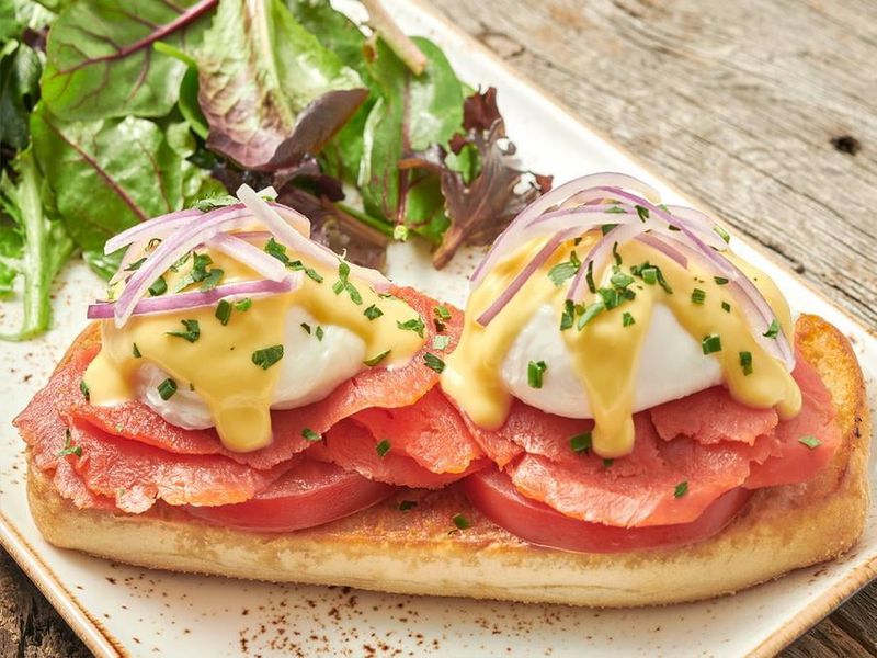 Alaska: Smoked Salmon Benedict