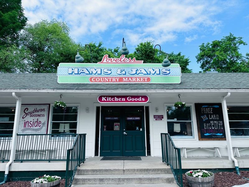 The Loveless Café (Nashville, Tennessee)
