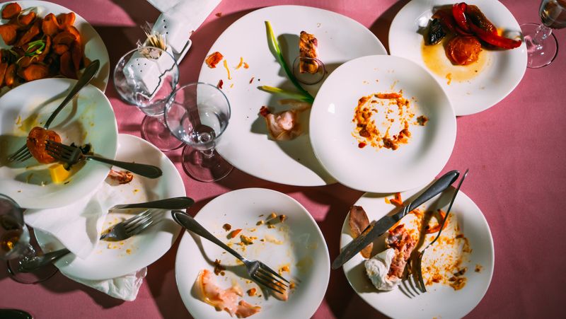 Don’t Stack or Rearrange Dirty Plates
