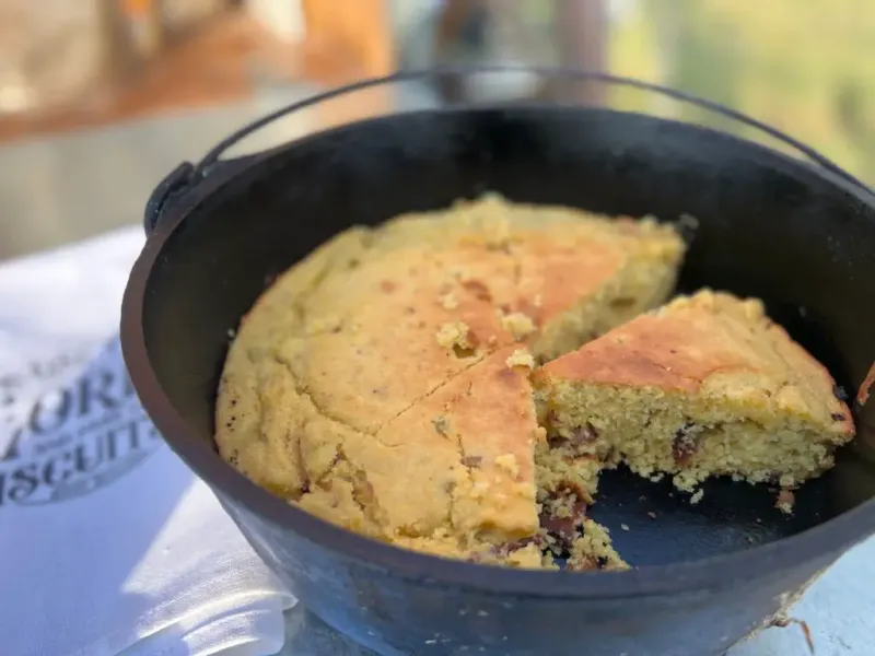 Cast Iron Cornbread