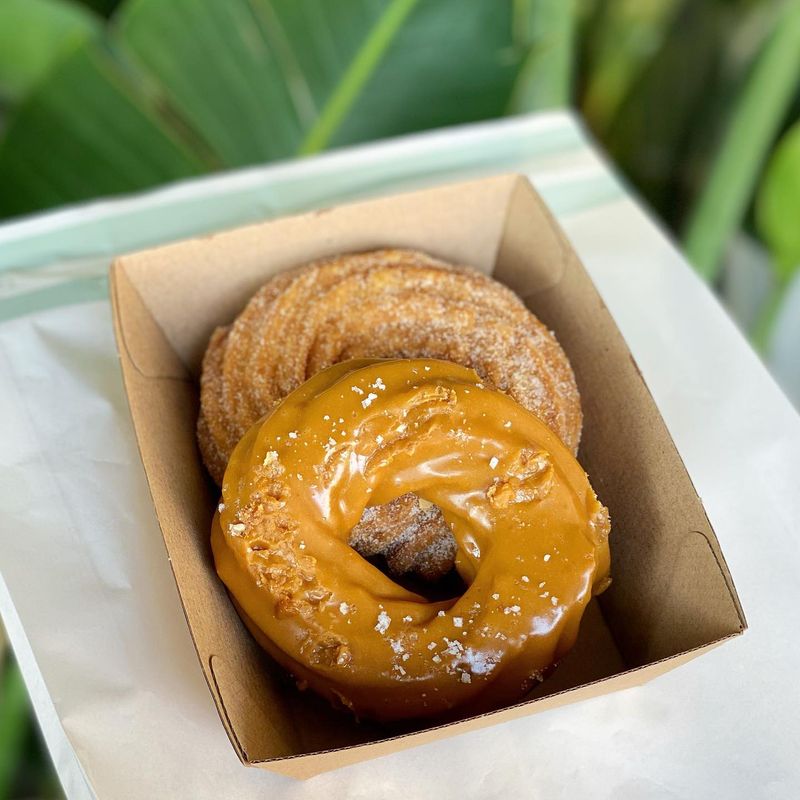 Dulce de Leche Cruller