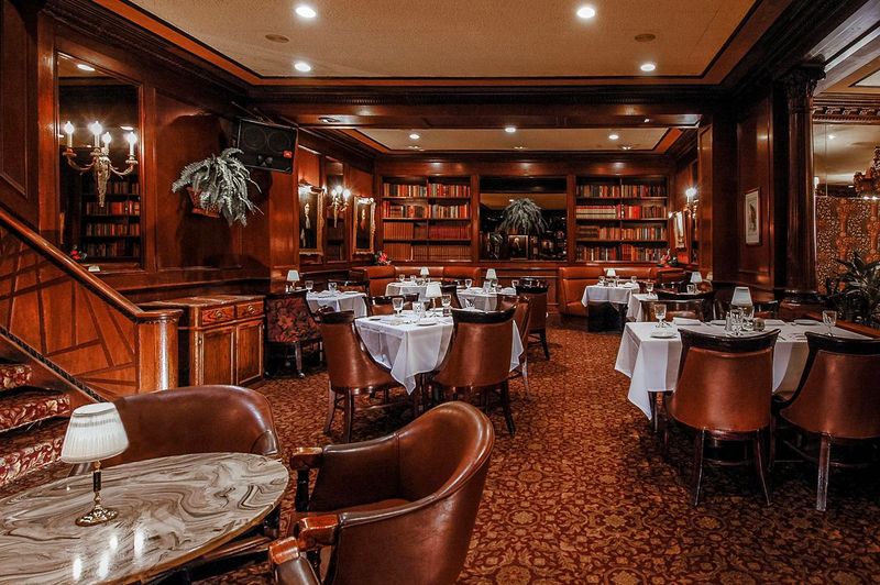Hy’s Steak House – Hawaii