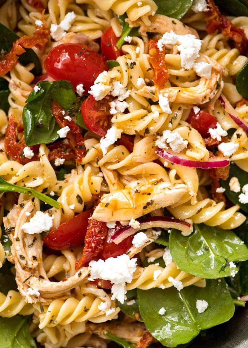 Roasted Garlic & Sun-Dried Tomato Pasta Salad