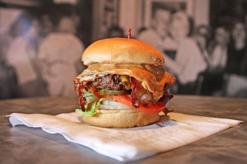 Stella’s Bar & Grill