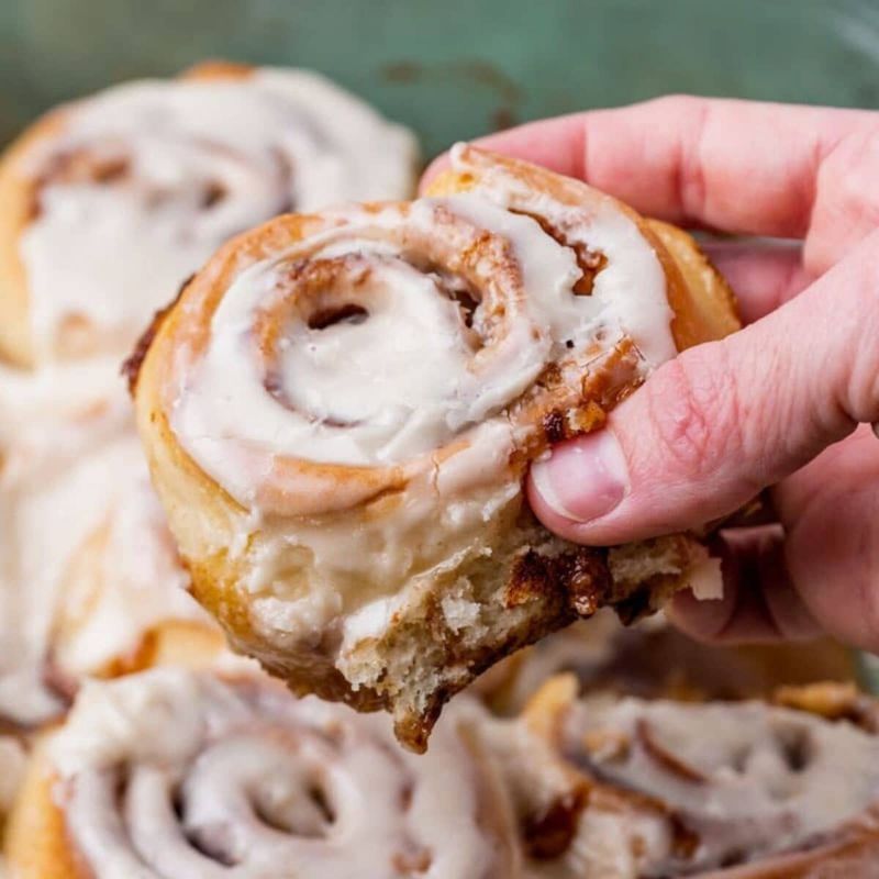 Cake Mix Cinnamon Rolls