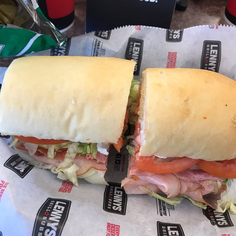 Lenny’s Grill & Subs