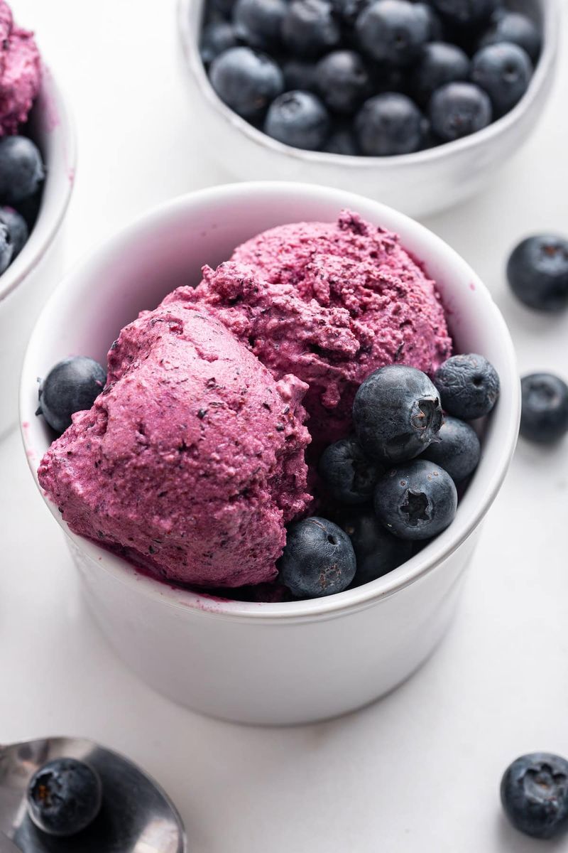 Frozen Yogurt (Low-Sugar Versions)