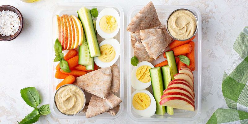Hard-Boiled Eggs with Hummus & Raw Veggies
