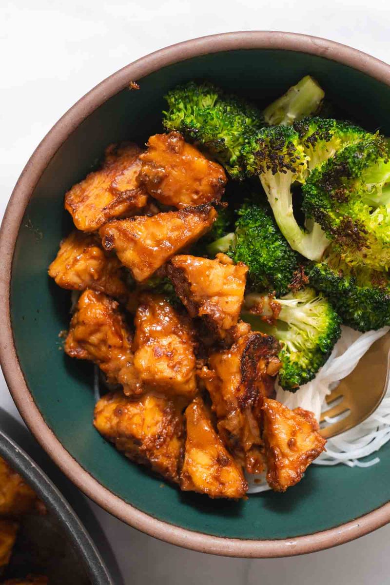 Seared Tempeh with Sautéed Spinach