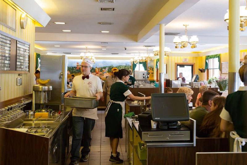 Connecticut – Shady Glen (Manchester)