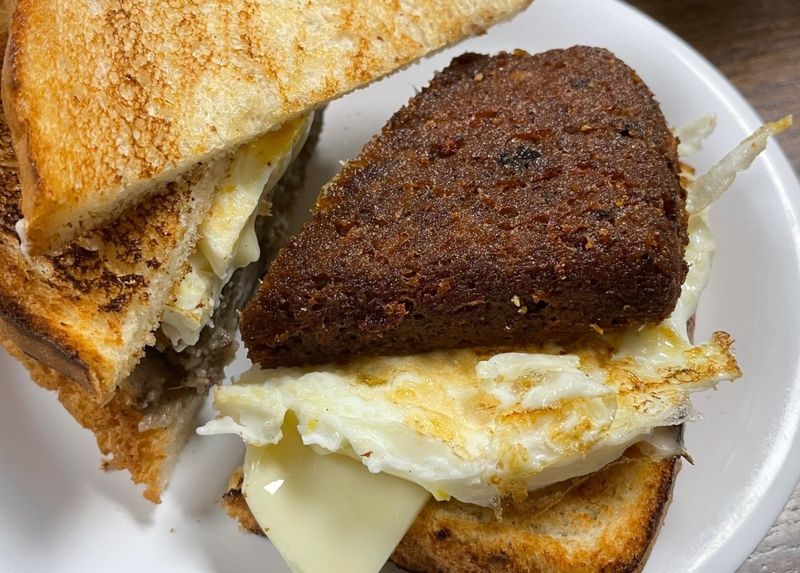 Delaware – Scrapple Breakfast Sandwich