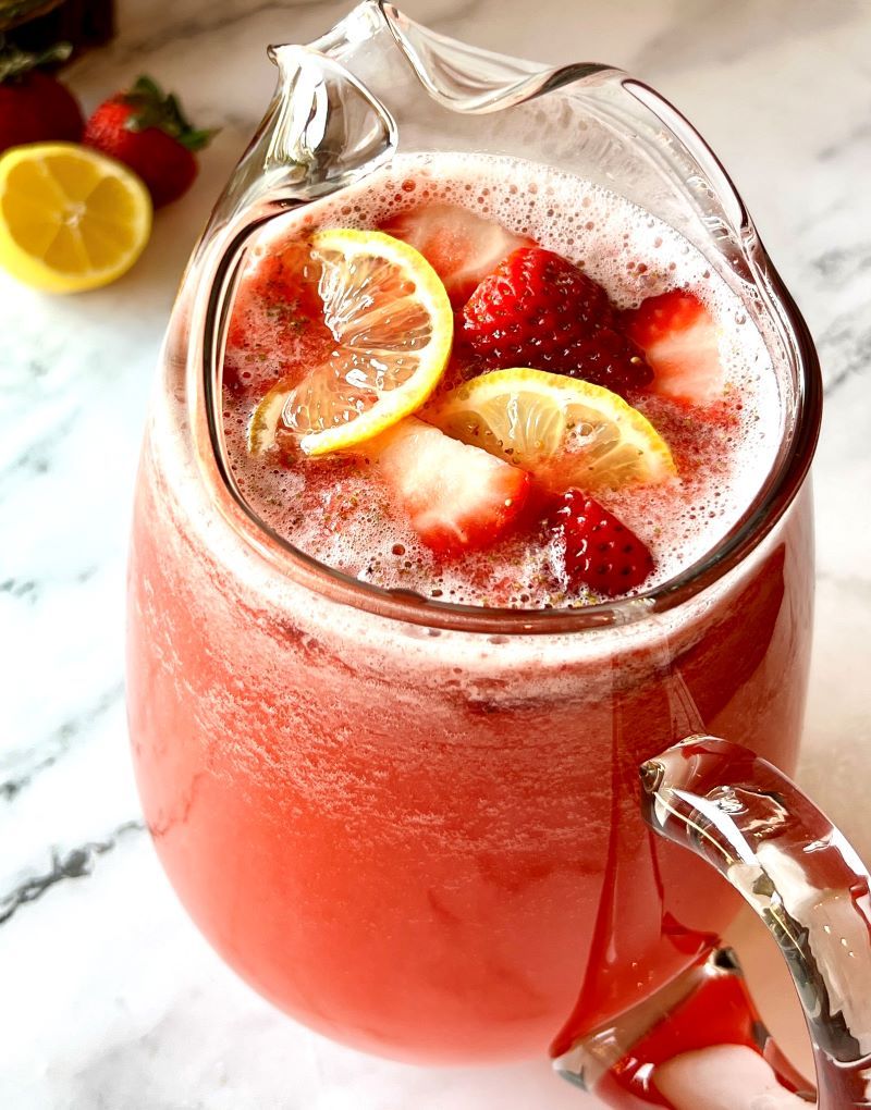 Sparkling Strawberry Lemonade