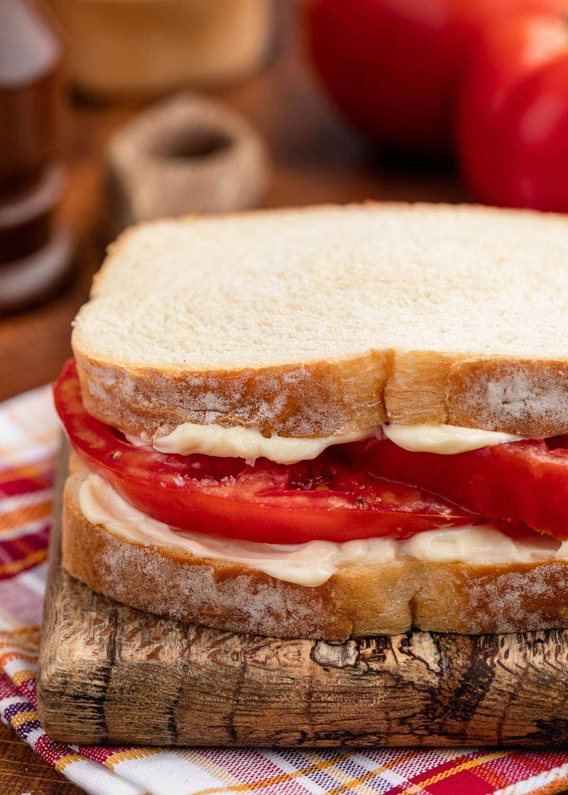 Tomato Sandwiches (With Mayo)