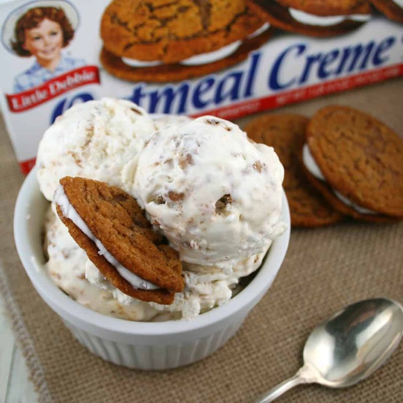 Oatmeal Creme Pies