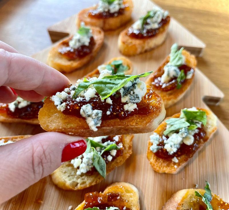 Blue Cheese and Fig Crostini