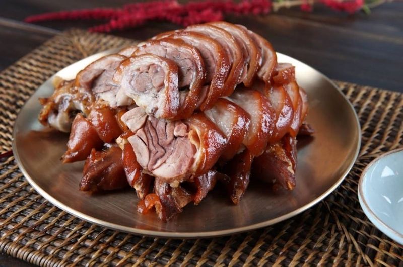 Jokbal (Pig’s Trotters)