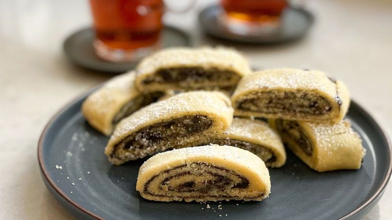 Poppy Seed Roll (Mohn Roll)