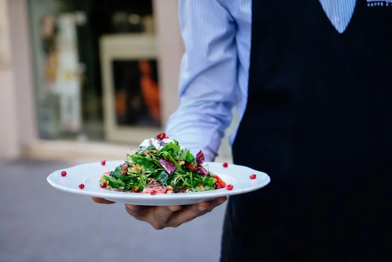 Don’t Blame the Server for Kitchen Mistakes