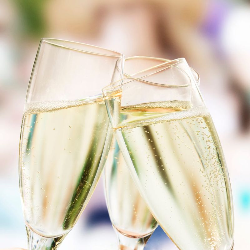 Champagne or Prosecco (Brut)