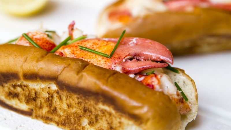 Lobster Rolls (Connecticut or Maine-Style)
