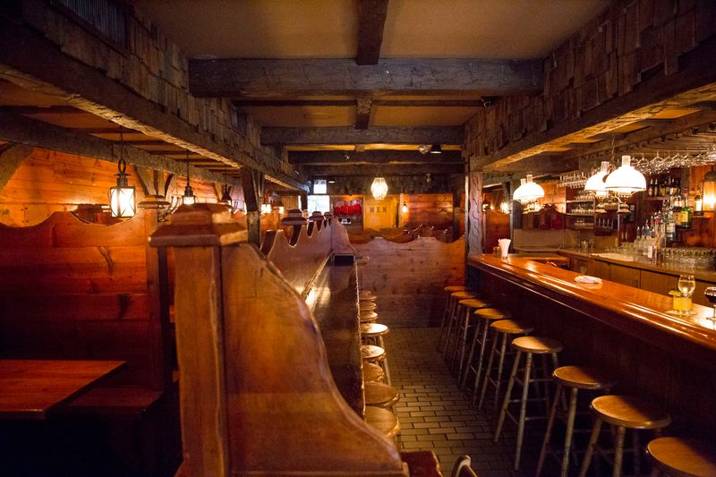 Chicago Pizza and Oven Grinder Co. (Pittsburgh, PA)