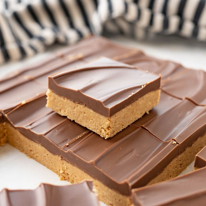Peanut Butter Chocolate No-Bake Bars