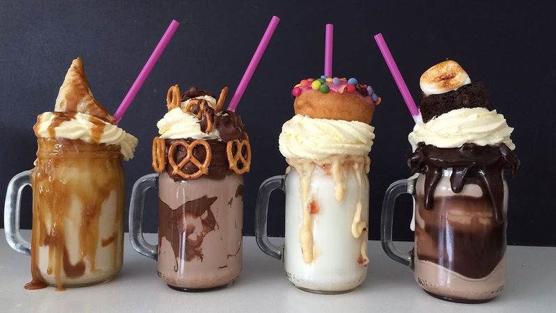 Overloaded Milkshakes (Freakshakes)
