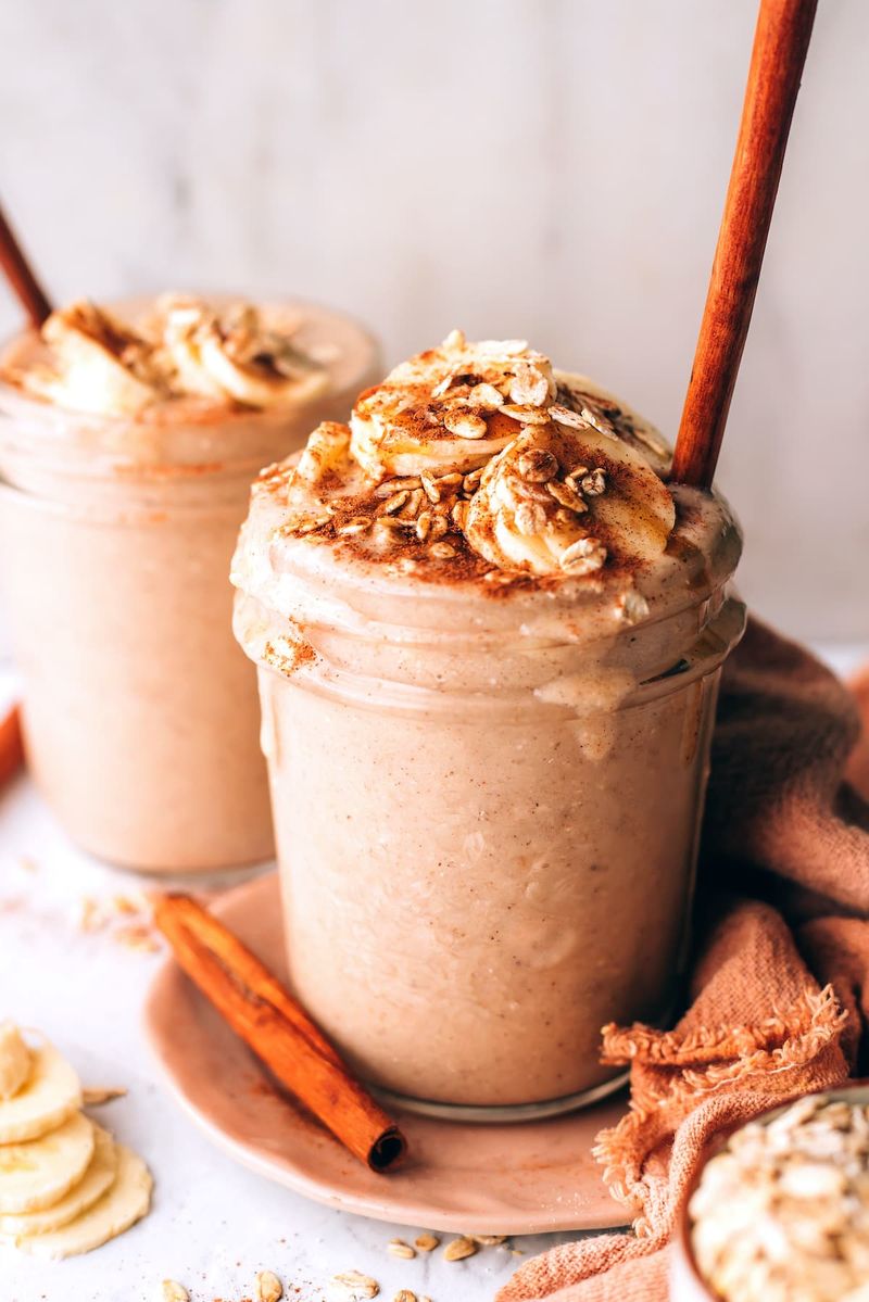 Vanilla Oatmeal Smoothie