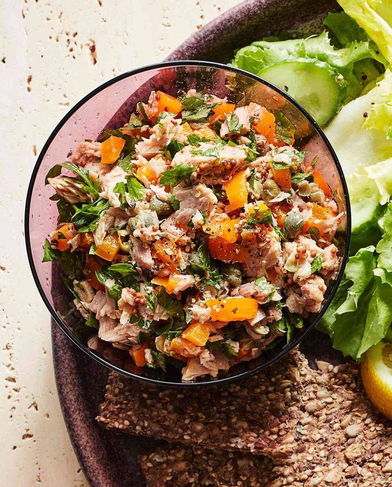 Mediterranean Tuna Salad (No Mayo)