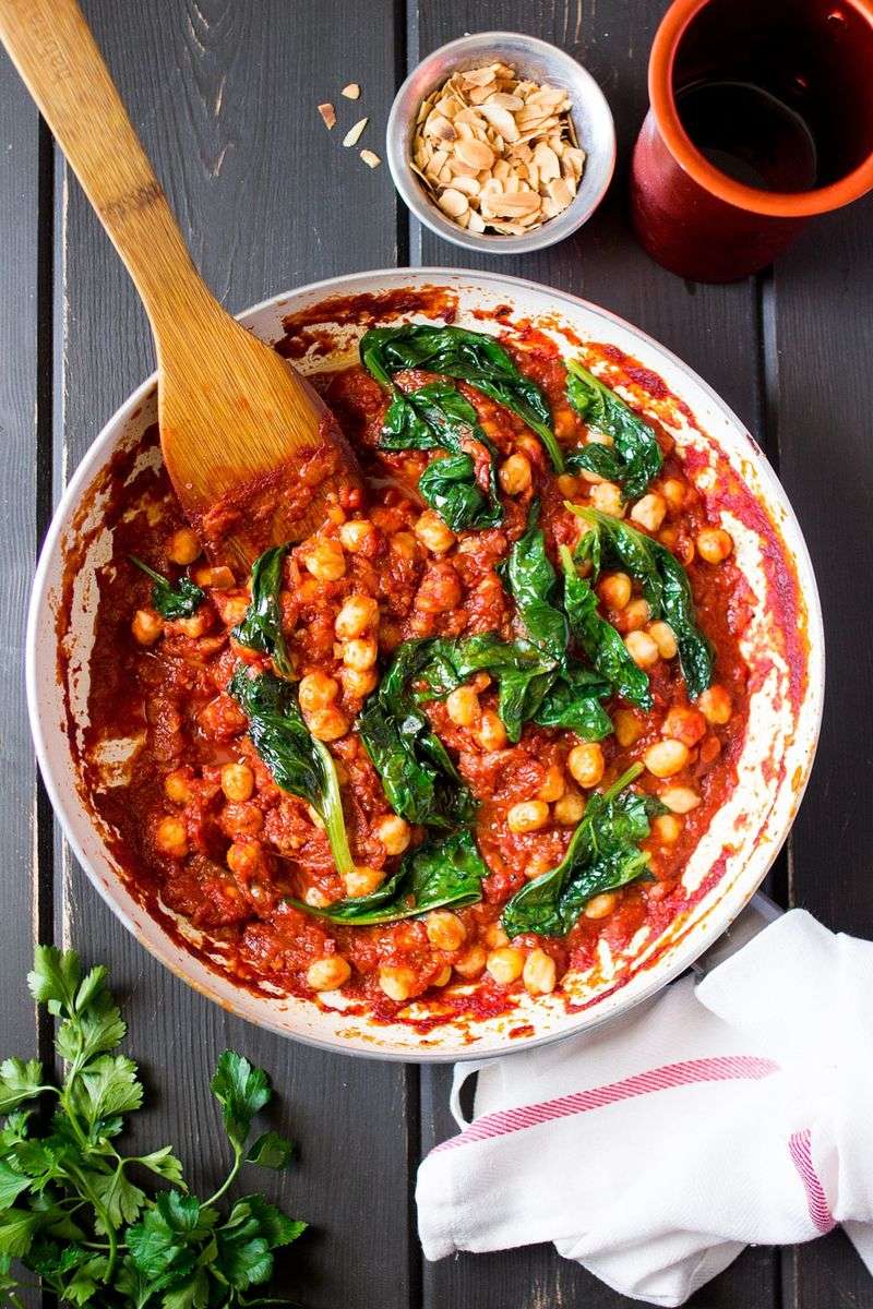 Chickpea and Spinach Stew with Olive Oil and Tomatoes