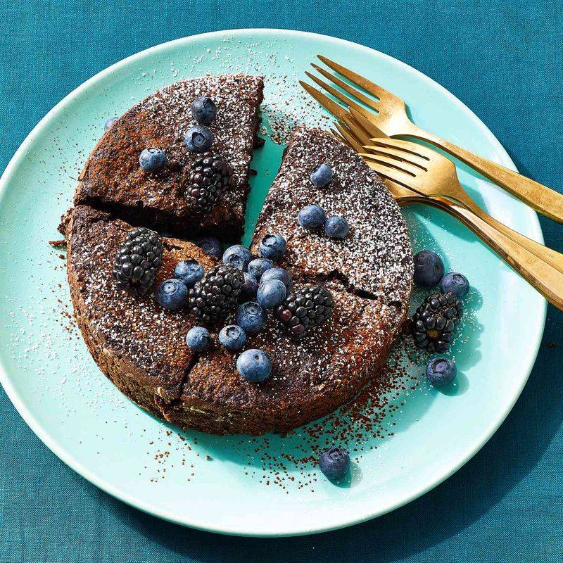 Air Fryer Chocolate Cake